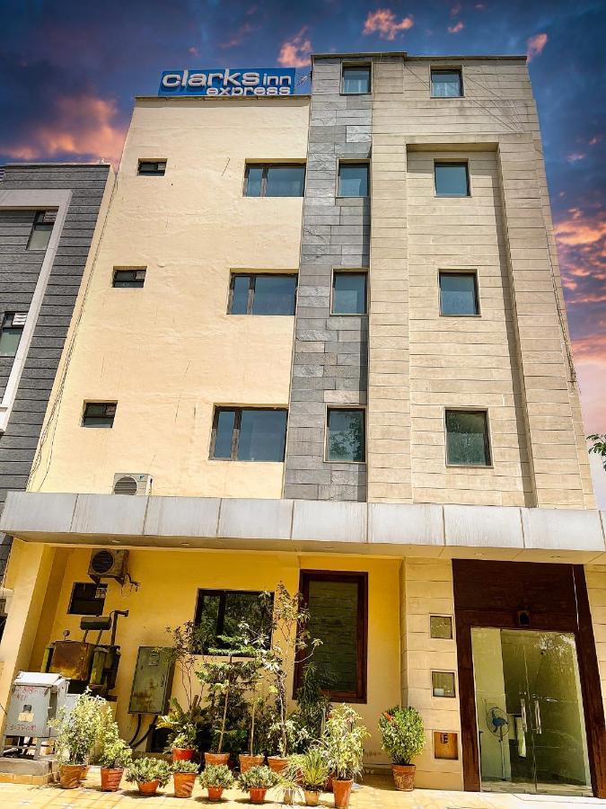 The Orion Express Hotel Dzsaipur Kültér fotó