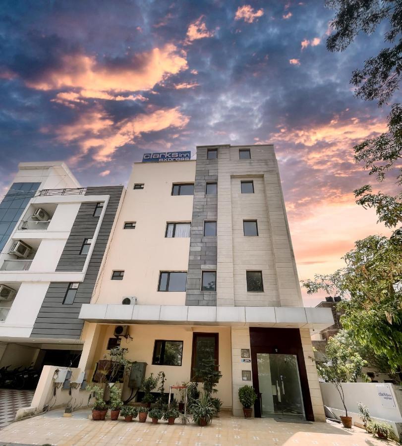 The Orion Express Hotel Dzsaipur Kültér fotó