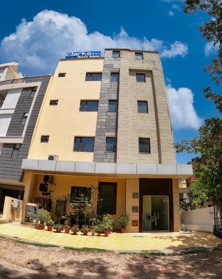 The Orion Express Hotel Dzsaipur Kültér fotó